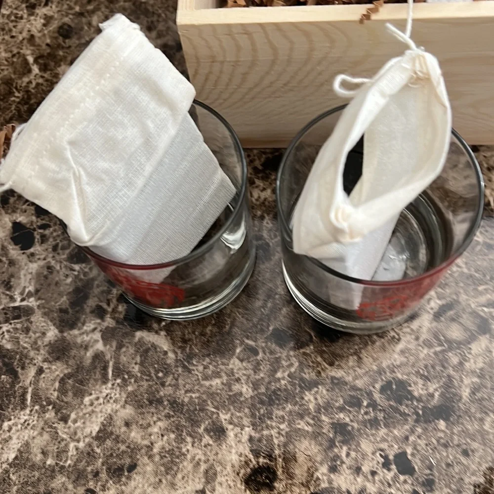 NWOT - Game of Thrones Bar Glass Gift Set - Picture 3 of 8